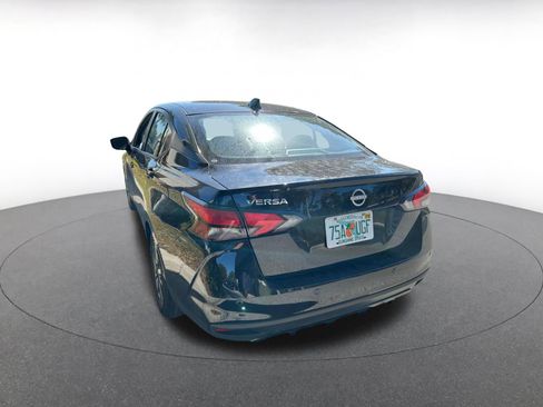 Used 2025 Nissan Versa SV image 12