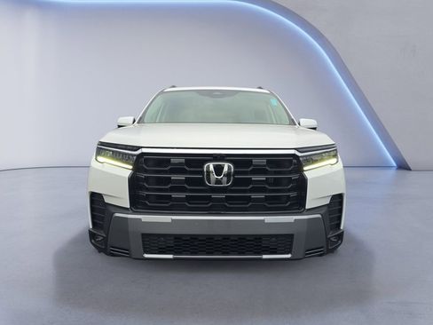 New 2026 Honda Pilot Touring image 8
