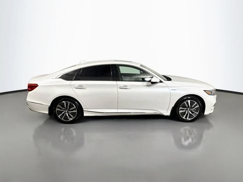 Used 2019 Honda Accord Touring image 8