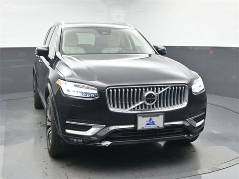 Used 2023 Volvo XC90 B6 Plus w/ Protection Package Premier image 2