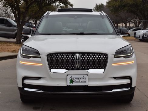 Certified 2023 Lincoln Aviator Reserve w/ Elements Package Plus image 3