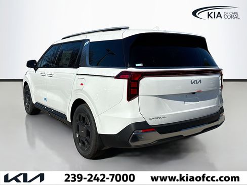 New 2026 Kia Carnival SX image 3