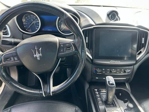Used 2020 Maserati Ghibli RWD image 39
