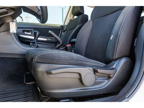 Used 2015 Subaru Crosstrek 2.0i Premium image 15