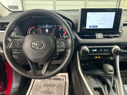 Certified 2025 Toyota RAV4 LE AWD/4WD image 8