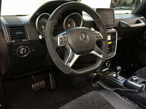 Used 2017 Mercedes-Benz G 550 Squared image 13