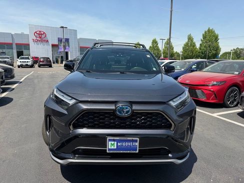 Used 2022 Toyota RAV4 XSE w/ Weather Package AWD/4WD image 2
