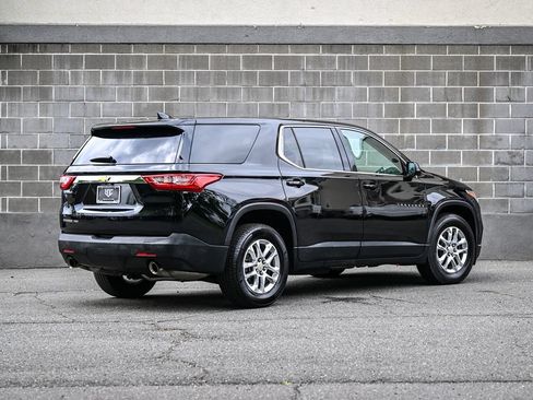Used 2019 Chevrolet Traverse LS w/ LPO, Floor Liner Package AWD/4WD image 3