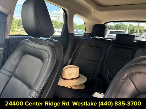 Used 2023 Lincoln Corsair Reserve w/ Equipment Group 201A FWD image 10