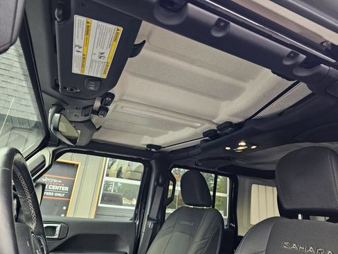 Used 2020 Jeep Wrangler Unlimited Sahara w/ Uconnect 4C Nav & Sound Group AWD/4WD image 27