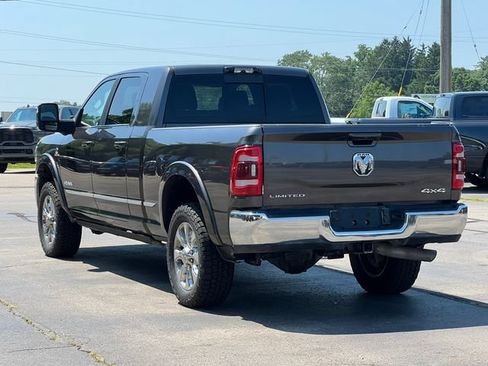 Used 2024 RAM 3500 Limited AWD/4WD image 12
