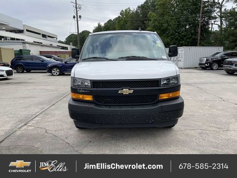 Certified 2024 Chevrolet Express 2500 Extended image 5