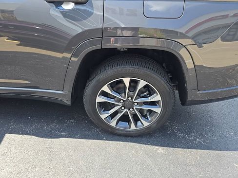 New 2025 Jeep Grand Cherokee L Overland w/ Advanced Protech Group III image 12