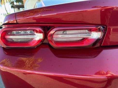 Used 2023 Chevrolet Camaro LT image 31