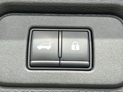 Used 2023 Nissan Rogue Platinum AWD/4WD image 19