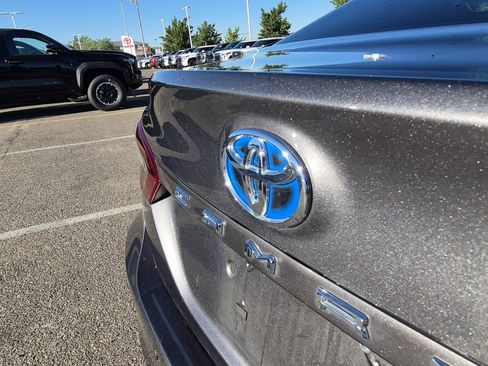 Used 2023 Toyota Camry XLE w/ Navigation Package FWD image 21