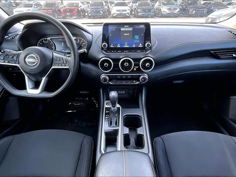 Used 2025 Nissan Sentra SV image 13