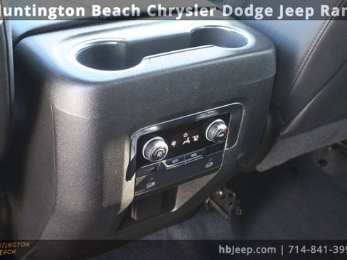 Used 2023 Chevrolet Suburban LT image 38