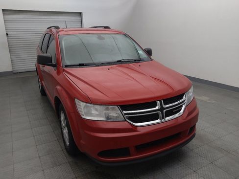 Used 2019 Dodge Journey SE FWD image 14