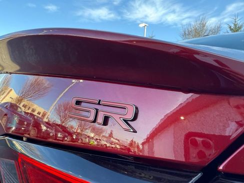 Used 2024 Nissan Altima 2.0 SR image 8