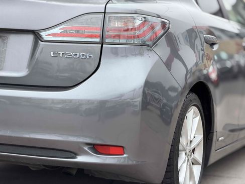 Used 2012 Lexus CT 200h FWD image 9