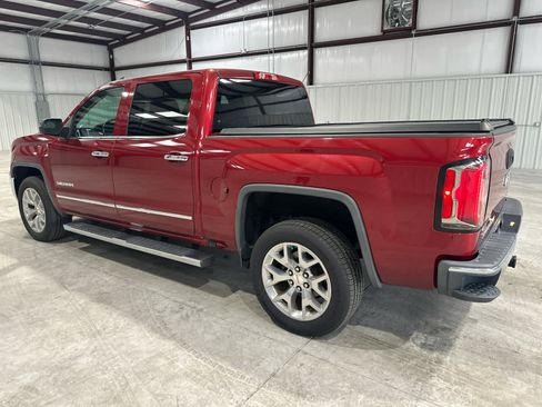 Used 2018 GMC Sierra 1500 SLT w/ SLT Premium Package image 3
