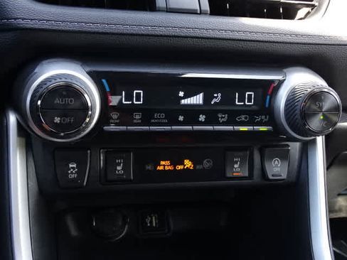 Certified 2023 Toyota RAV4 XLE w/ Convenience Package FWD image 31