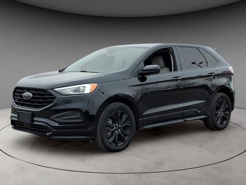 Used 2022 Ford Edge SE w/ Black Appearance Package image 1