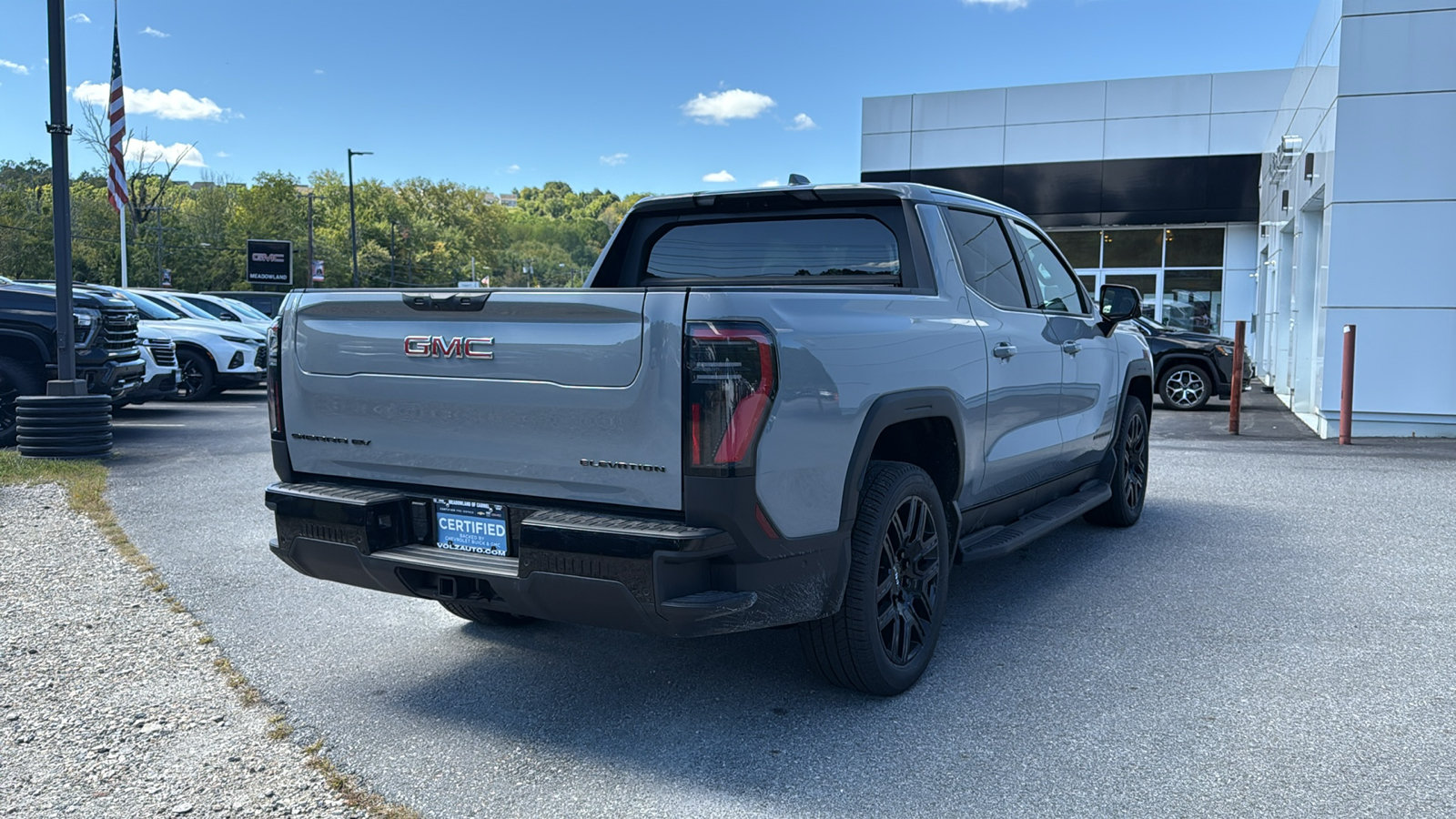 Used 2026 GMC Sierra EV Elevation w/ Premium Package AWD/4WD image 4