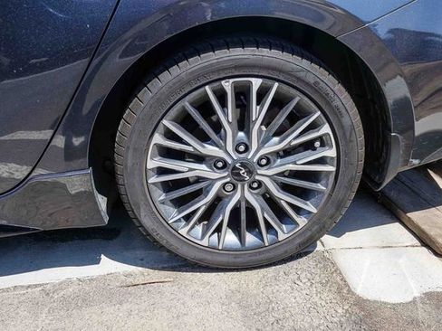 Certified 2023 Kia Forte GT-Line w/ GT-Line Technology Package image 9