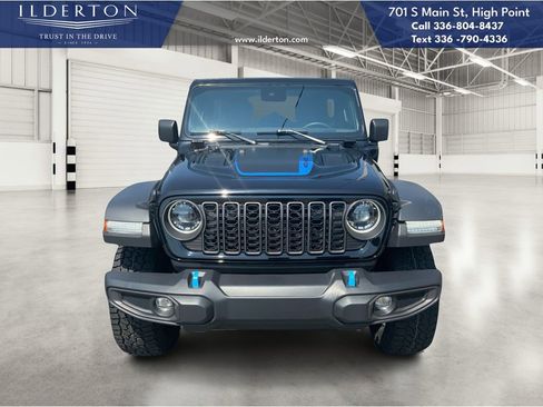 Used 2024 Jeep Wrangler Unlimited Rubicon 4xe image 3