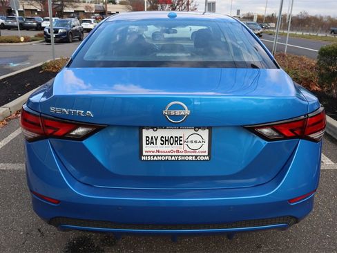 Certified 2025 Nissan Sentra SV image 7