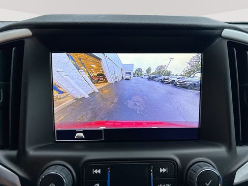 Used 2024 GMC Terrain SLT w/ LPO, Floor Liner Package AWD/4WD image 18