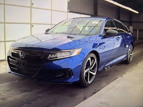 Used 2022 Honda Accord Sport image 3