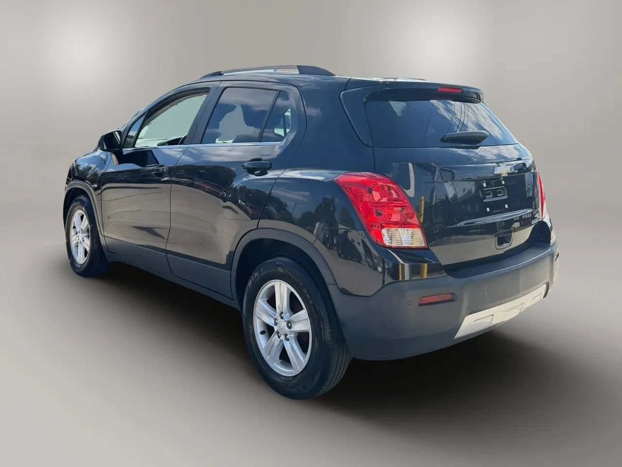 Used 2015 Chevrolet Trax LT w/ LT Plus Package FWD image 7