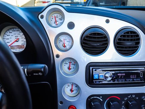 Used 2004 Dodge Viper SRT-10 image 31