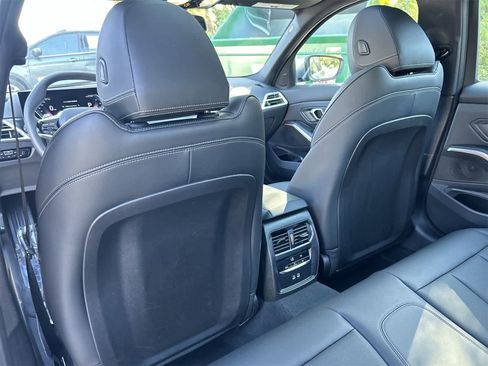 Used 2025 BMW 330i xDrive Sedan image 12