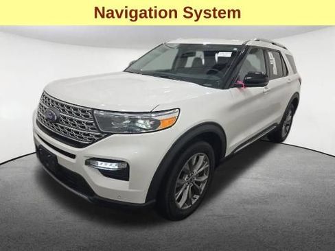 Used 2023 Ford Explorer Limited AWD/4WD image 4