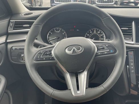 Certified 2025 INFINITI QX50 Pure image 21