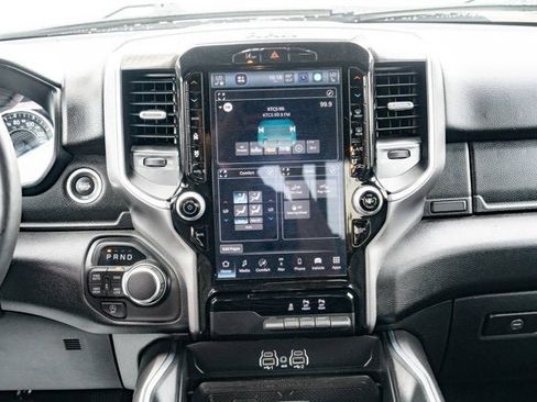 Used 2025 RAM 1500 Big Horn AWD/4WD image 30