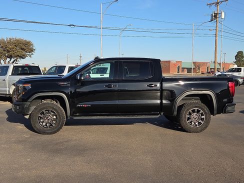 Used 2024 GMC Sierra 1500 AT4X image 2