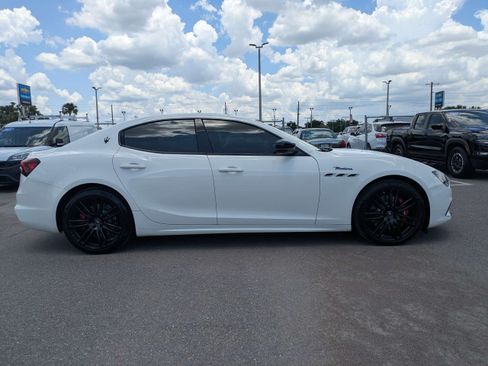 Used 2023 Maserati Ghibli Modena RWD image 2