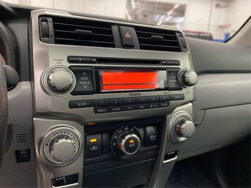 Used 2011 Toyota 4Runner SR5 w/ Premium Pkg w/Leather AWD/4WD image 32