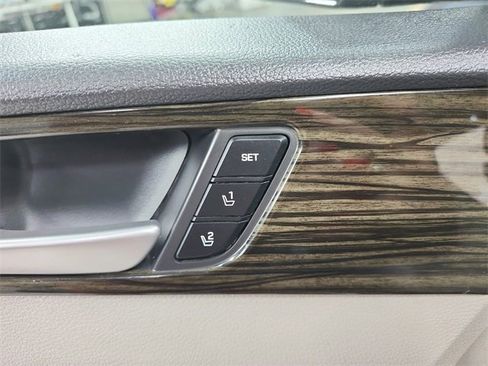 Used 2016 Hyundai Sonata Limited w/ Option Group 04 image 20