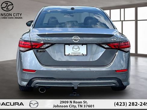 Used 2022 Nissan Sentra SR w/ SR Premium Package FWD image 4