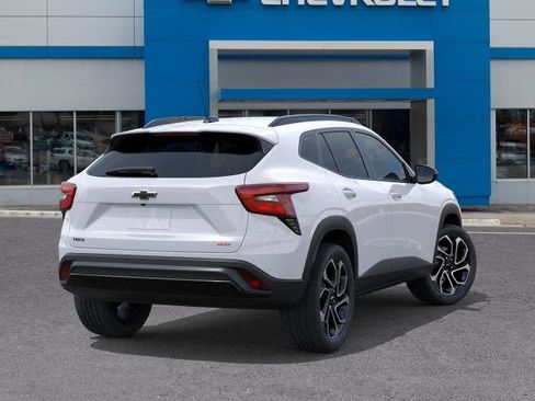 New 2026 Chevrolet Trax RS FWD image 4