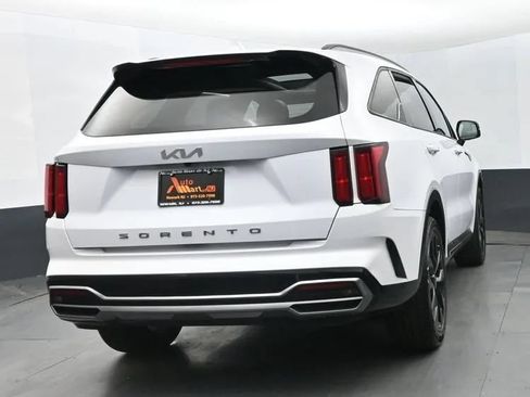 Used 2022 Kia Sorento SX FWD image 8