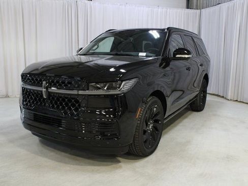 New 2026 Lincoln Navigator Reserve w/ Jet Appearance Package AWD/4WD image 64