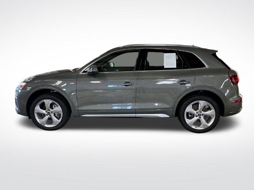 Used 2023 Audi Q5 2.0T Premium Plus AWD/4WD image 2