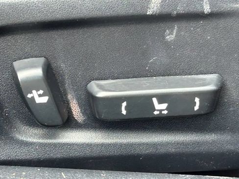 Used 2015 Lexus IS 250 RWD image 32